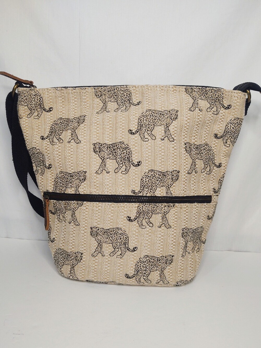 Fat Face Natural Tia Woven Big Cat Crossbody Bag